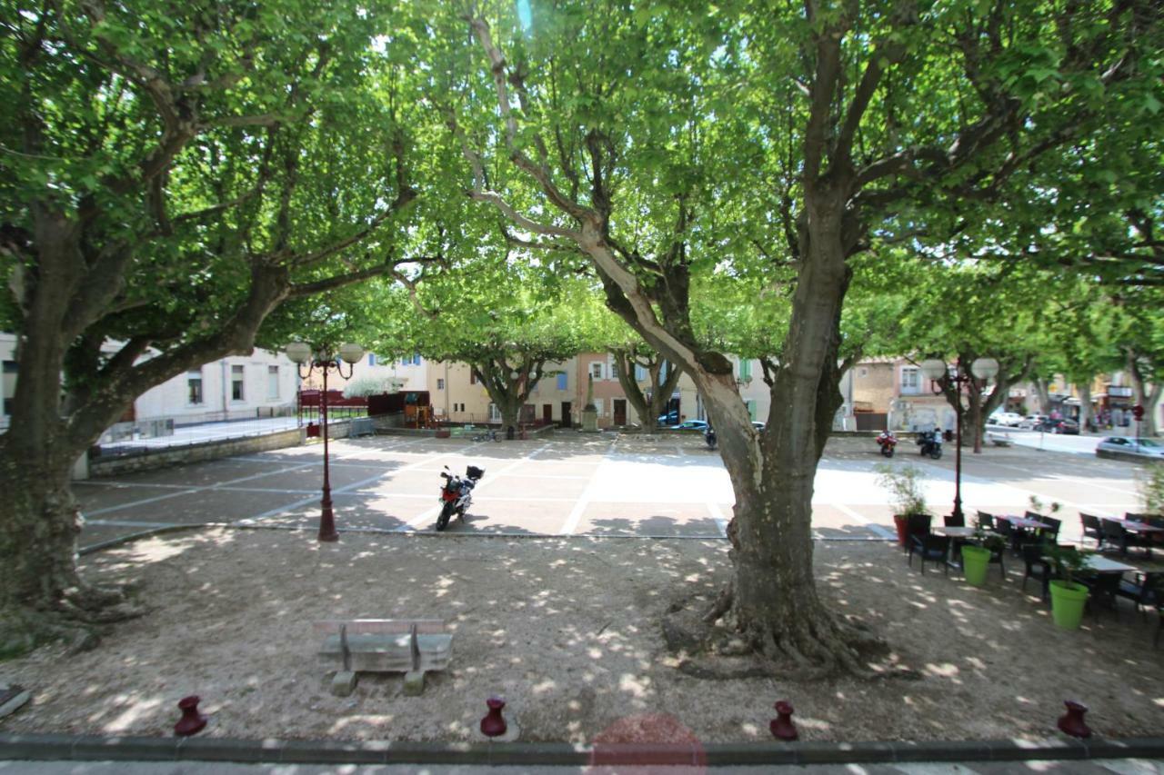 "La Place Du Village" Bédoin Eksteriør billede